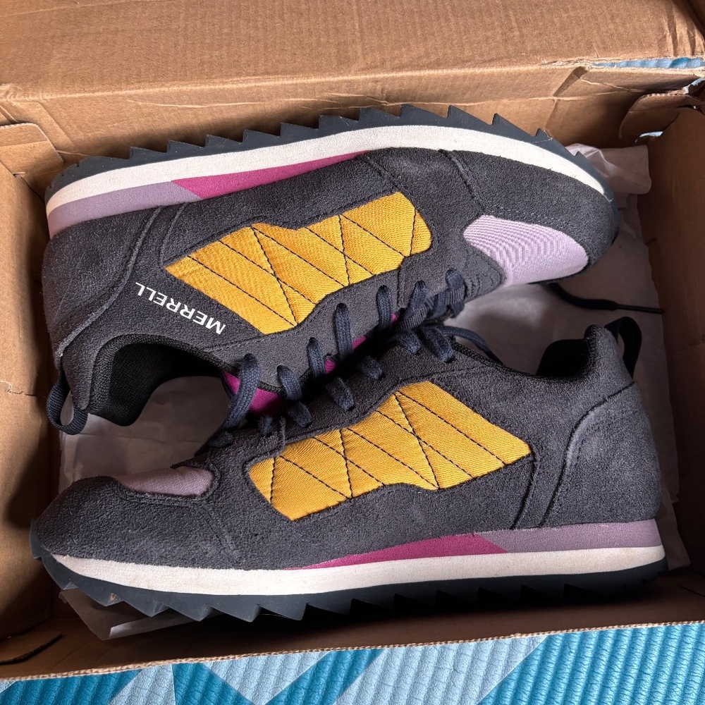MERRELL womens size 7 NWT